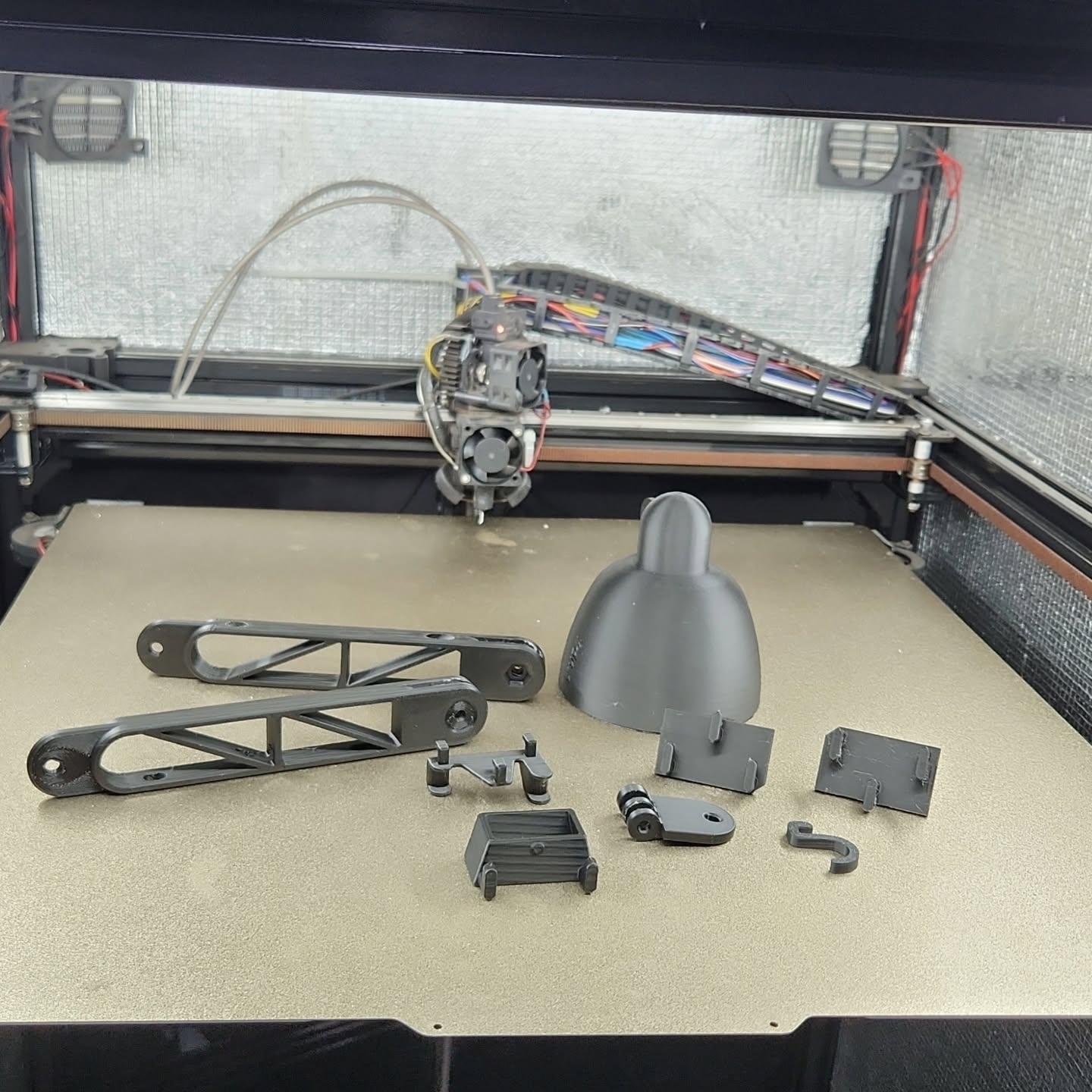 Tools holder
